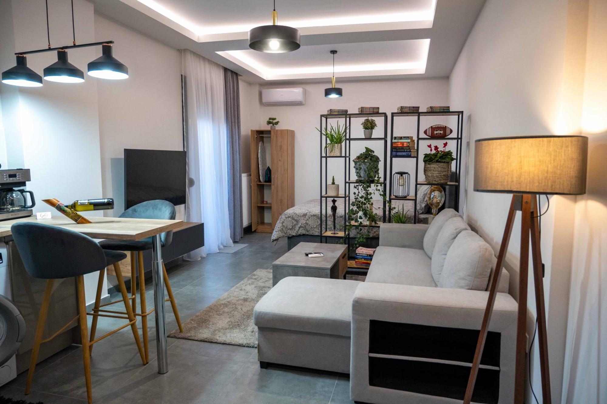Nick's Crib Apartment